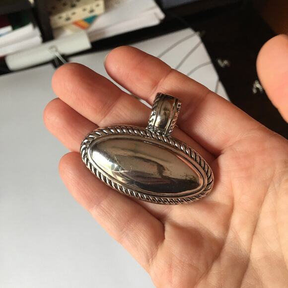 Heavy silver tone magnetic closure statement pendant - Picture 7 of 8